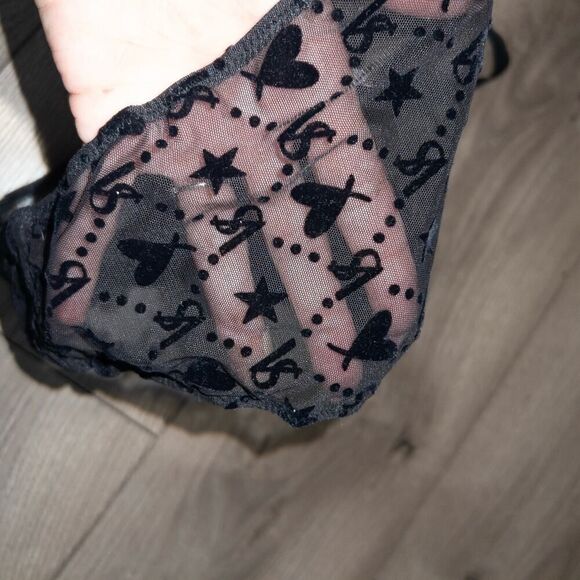 NWT Victoria’s Secret Black Logo Lace Banded
Brazilian Panty‎ Size XL - Picture 8 of 9